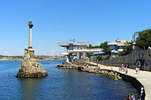 Севастополь Памятник затопленным кораблям.